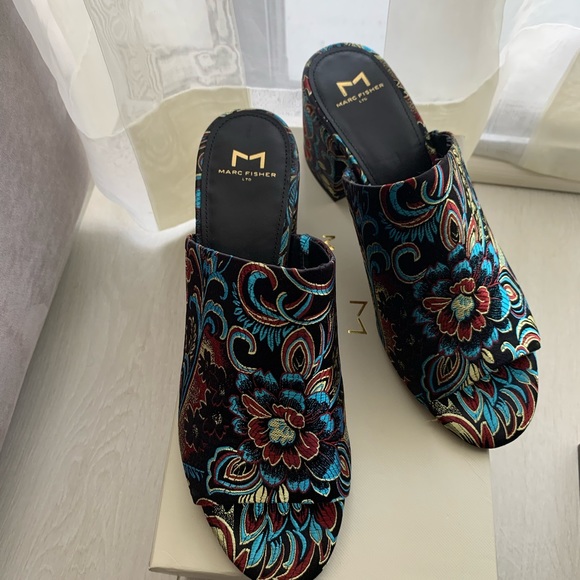 NIB Marc Fisher Ltd Black Multi Fabric Sandals size 10 - Picture 2 of 13